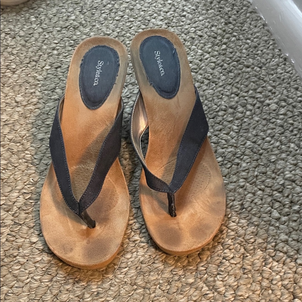Style & Co. Navy and Tan Slide Thong Sandals